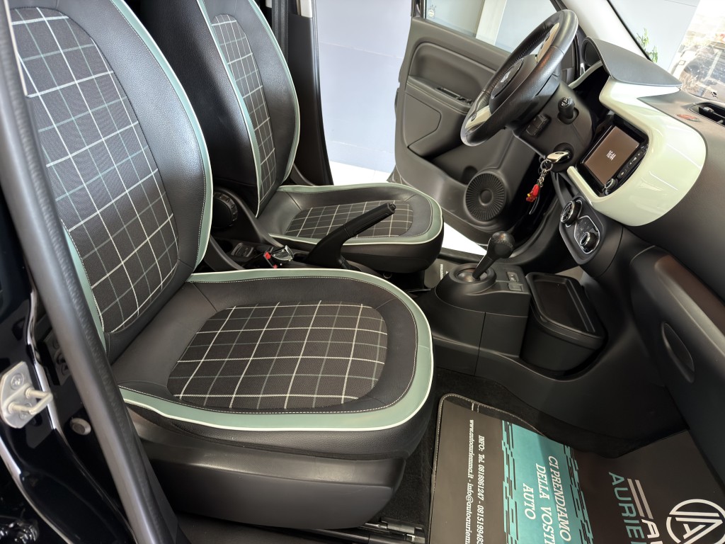 RENAULT TWINGO 1000 TWINAMIC PARISIENNE MOLTO BELLA